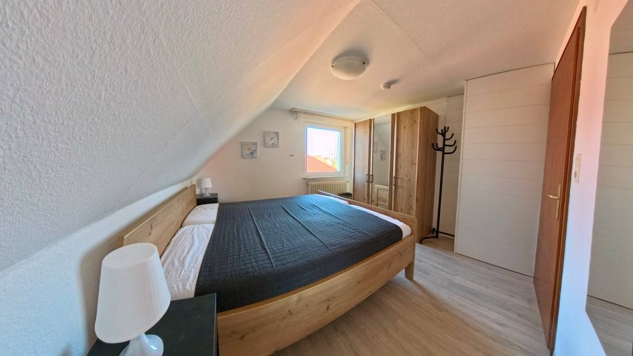 Obergeschoss · renoviertes Elternschlafzimmer